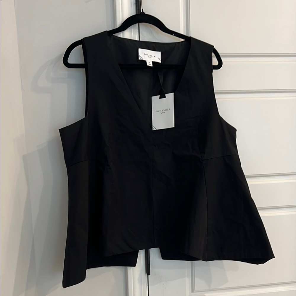 TUCKERNUCK Black Boxy Sleeveless Tank Top